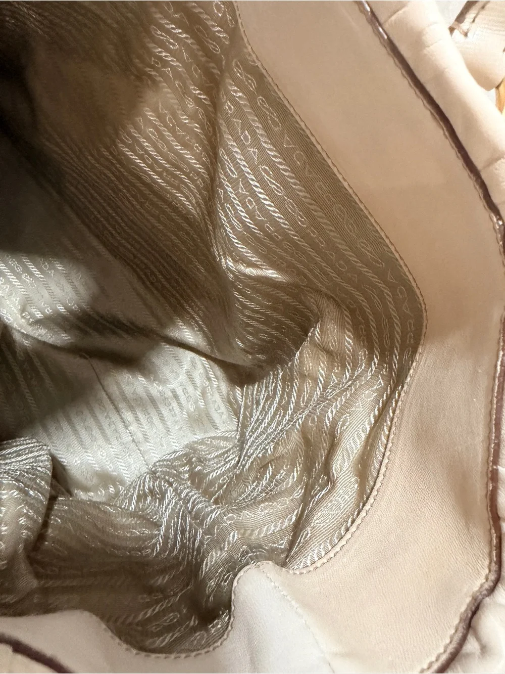 PRADA Gaufre Tote Bag Beige Lambskin Leather | Gold Hardware | VERY GOOD ❣️ - Picture 12 of 17